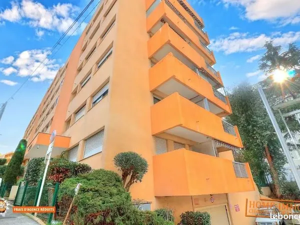 Parking 13 m² 