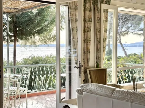 Maison 8 pièces 234 m² 