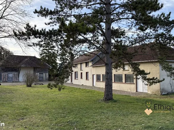 Propriété 5 pièces 115 m² 