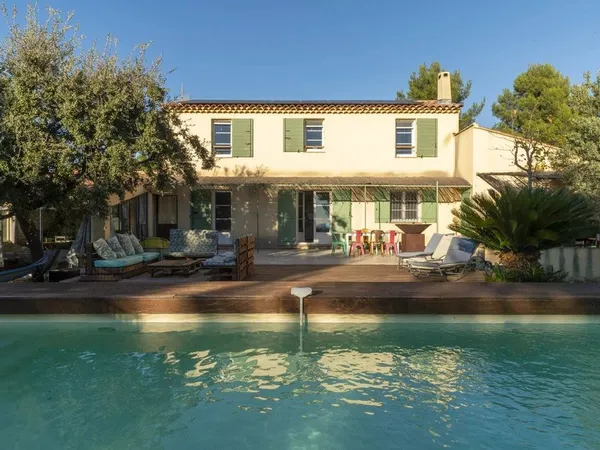 Villa 6 pièces 136 m² 