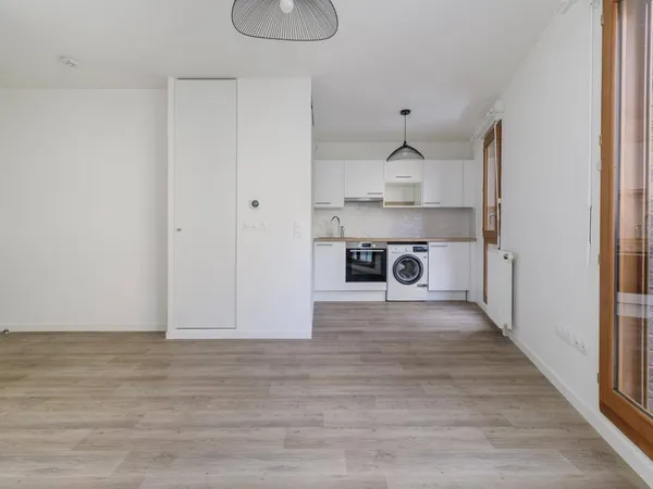 Studio 1 pièce 25 m² 