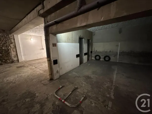 Parking 16 m² 
