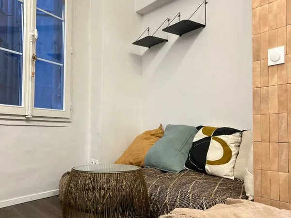 Studio 1 pièce 35 m² 