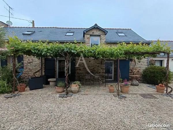 Propriété 7 pièces 173 m² 