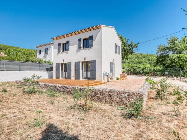 Villa 81 m² 