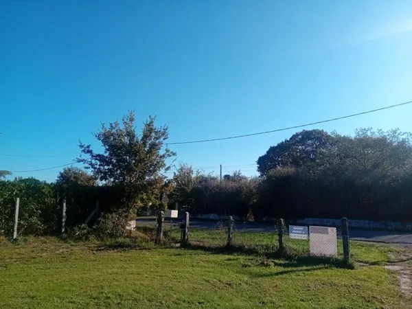Terrain 560 m² 