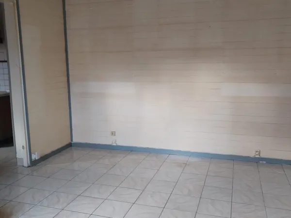 A VENDRE- MAISON 3 PIECES AVEC JARDIN ET TERRAIN 