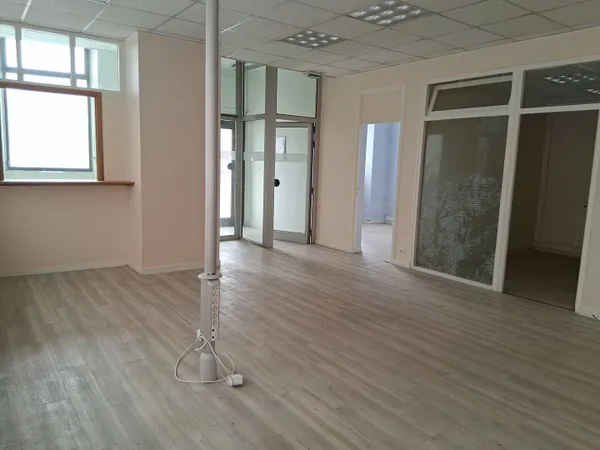 Local commercial 63 m² 