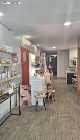 Local commercial 90 m² 