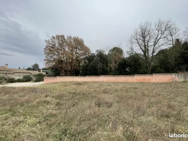 Terrain 1 411 m² Robion 