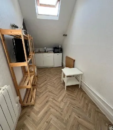 Studette 1 pièce 10 m² 