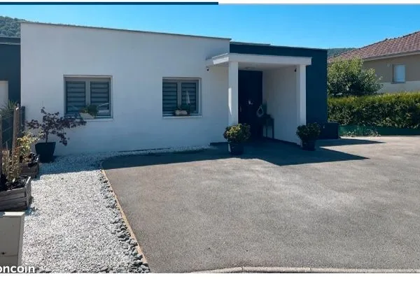 Maison 4 pièces avec terrasse 