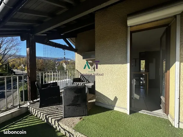 Studio 1 pièce 18 m² 