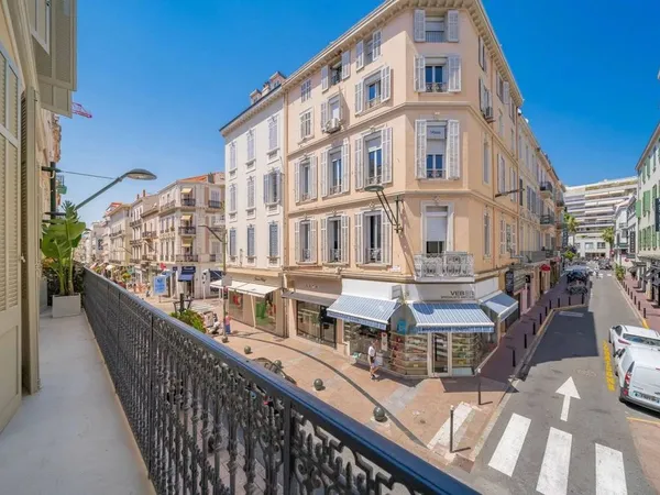 Appartement 5 pièces 121 m² 