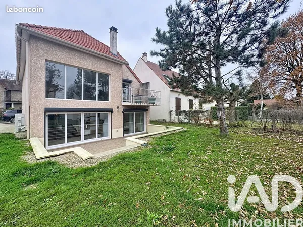 Maison d'architecte 7 pièces 170 m² 