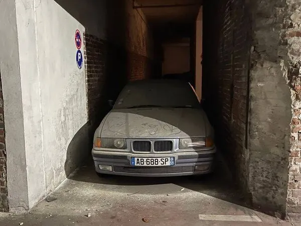 Parking 17 m² 