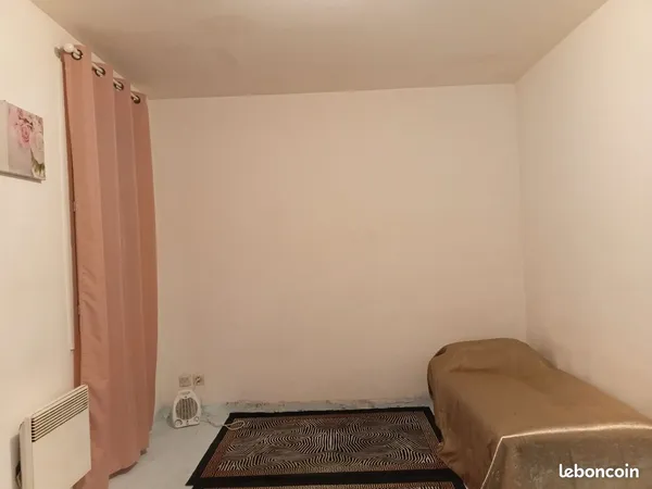 Chambre 10 m2 centre ville 