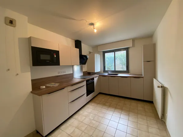 Grand T2 traversant QUARTIER SAINTE THERESE 