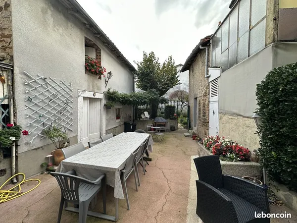 Maison 9 pièces 220 m² 