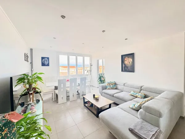Appartement 4 pièces 80 m² 