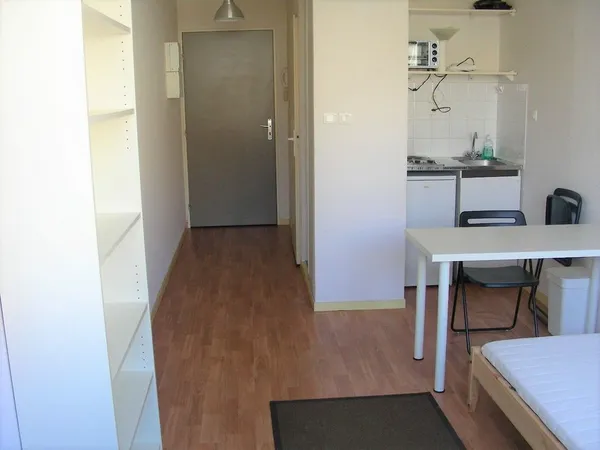 Appartement 1 pièce 18 m² 