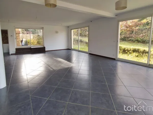 Maison 5 pièces 151 m² 