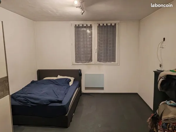 Appartement à Mitry-Bourg - Studio 24 m² - Proche transports et commerces 