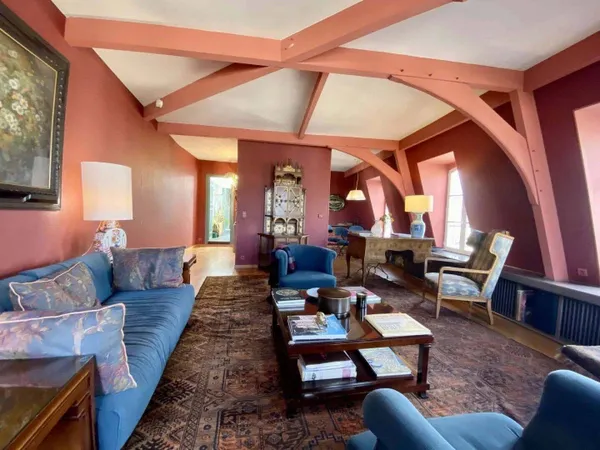 Appartement 1 pièce 125 m² 