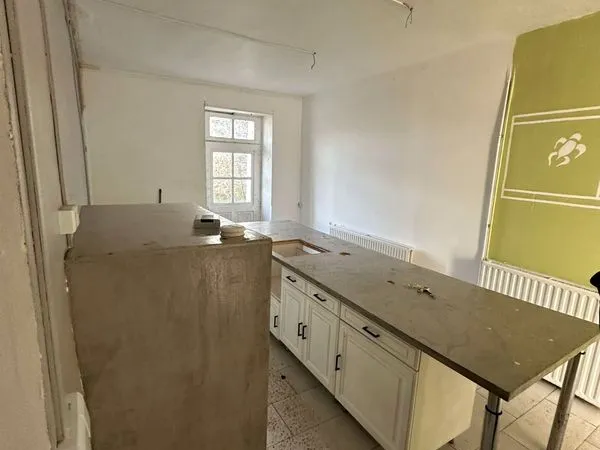Maison de 100m² avec terrain, grenier, cave 