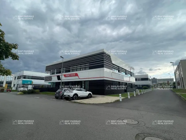 Bureaux 191 m² 