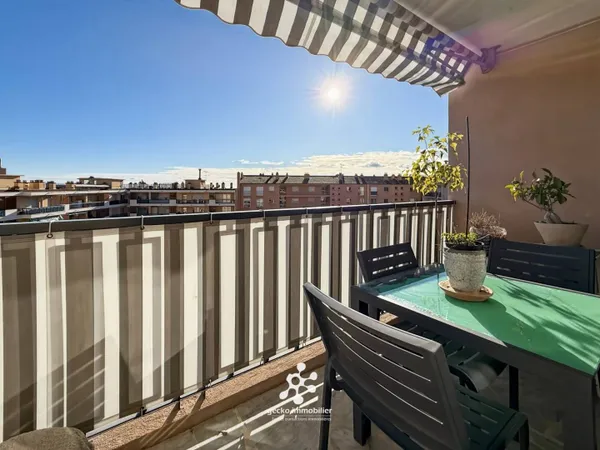 Studio 1 pièce 24 m² 
