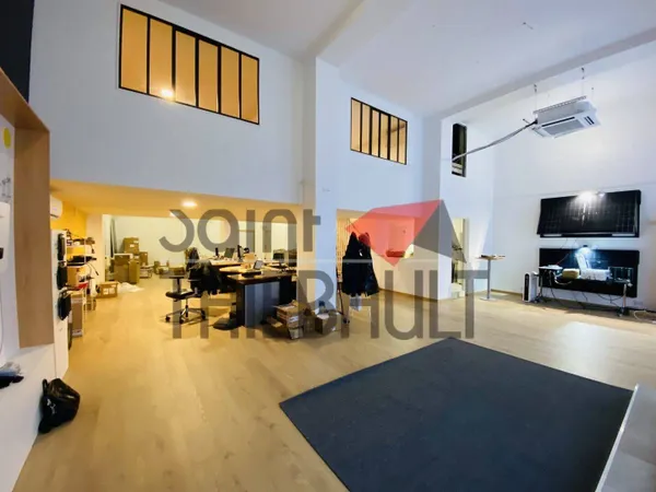 Local d'activité 265 m² 
