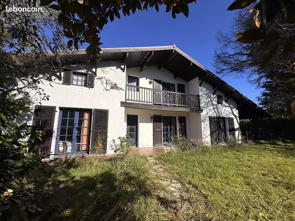 Maison 8 pièces 180 m² 
