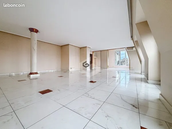 Appartement 6 pièces 307 m² 