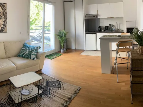 Studio 1 pièce 28 m² 