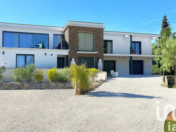 Maison 9 pièces 306 m² 