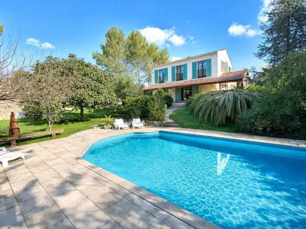 Villa 5 pièces 165 m² 