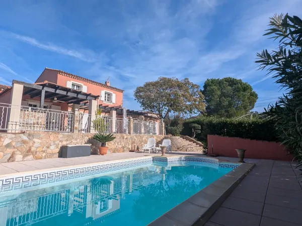 Maison 6 pièces 145 m² 