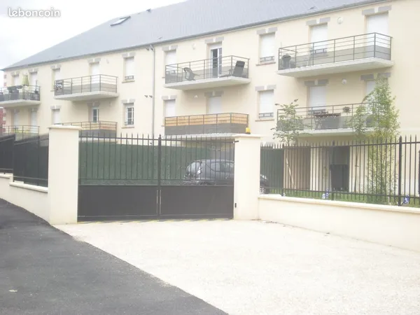 Location T2 42 m² MELUN musée de la gendarmerie 
