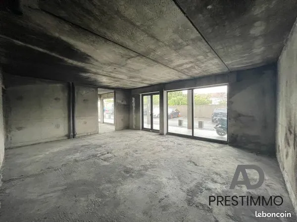 Local 40 m² Furiani 