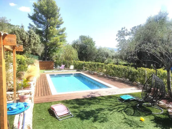 Villa 6 pièces 160 m² 