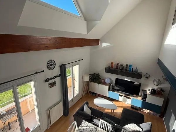Duplex d'exception au dernier étage 