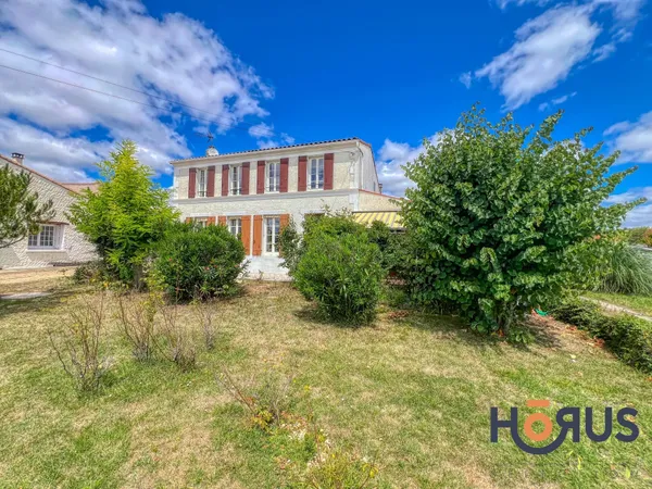Maison 8 pièces 205 m² 
