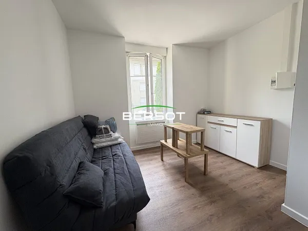 Appartement 1 pièce 15 m² 