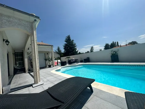 Maison individuelle 6 pièces 167 m² 