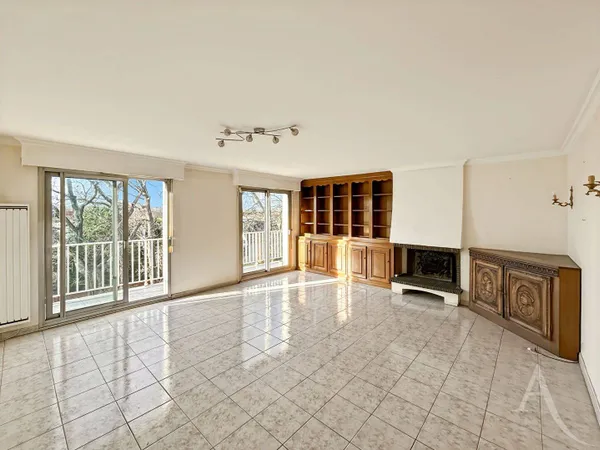 Triplex 5 pièces 105 m² 
