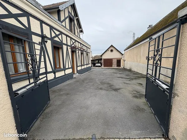 Maison 6 pièces 170 m² 