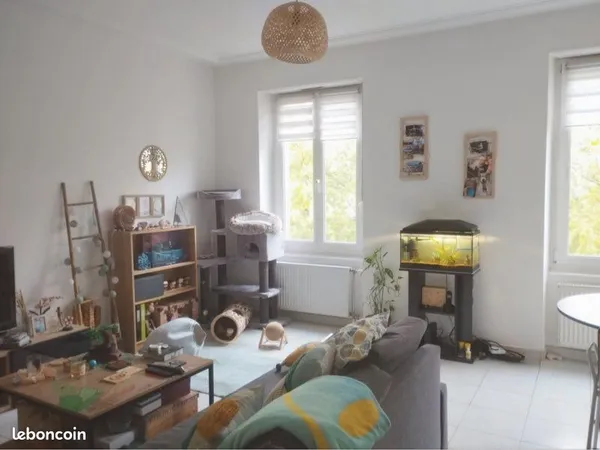 F3 excellent état 3eme étage 