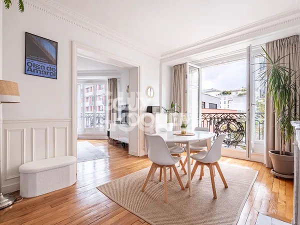 Appartement Asnieres Sur Seine 4 pièce(s) 92 m2 