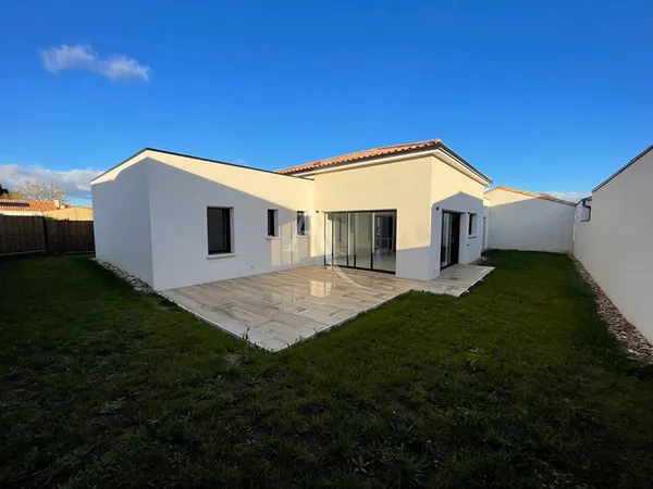 Maison Saint Hilaire La Foret 4 pièce(s) 116 m2 